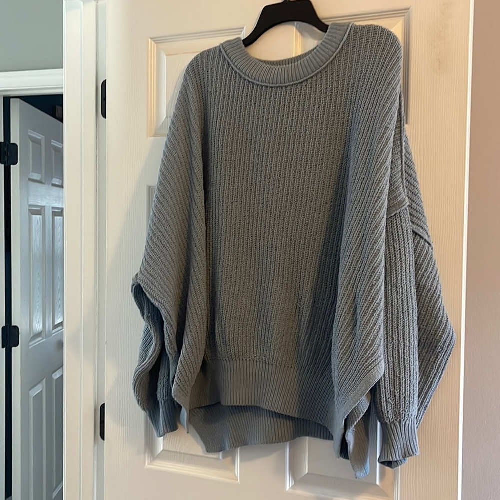 Beautiful Blue Chenille Aerie sweater
